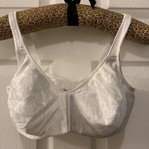JUST MY SIZE WHITE BROCADE UNDERWIRE BRA(never worn) SZ 40DD